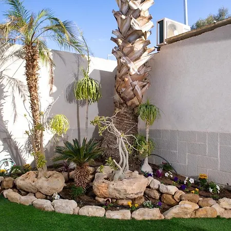 By Eezy- דירה משפחתית מפנקת 3 חדרי שינה - Hanechoshet Eilat Exterior photo