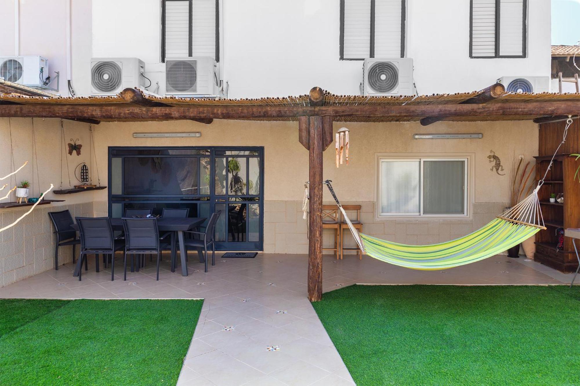 By Eezy- דירה משפחתית מפנקת 3 חדרי שינה - Hanechoshet Ferienhaus Eilat