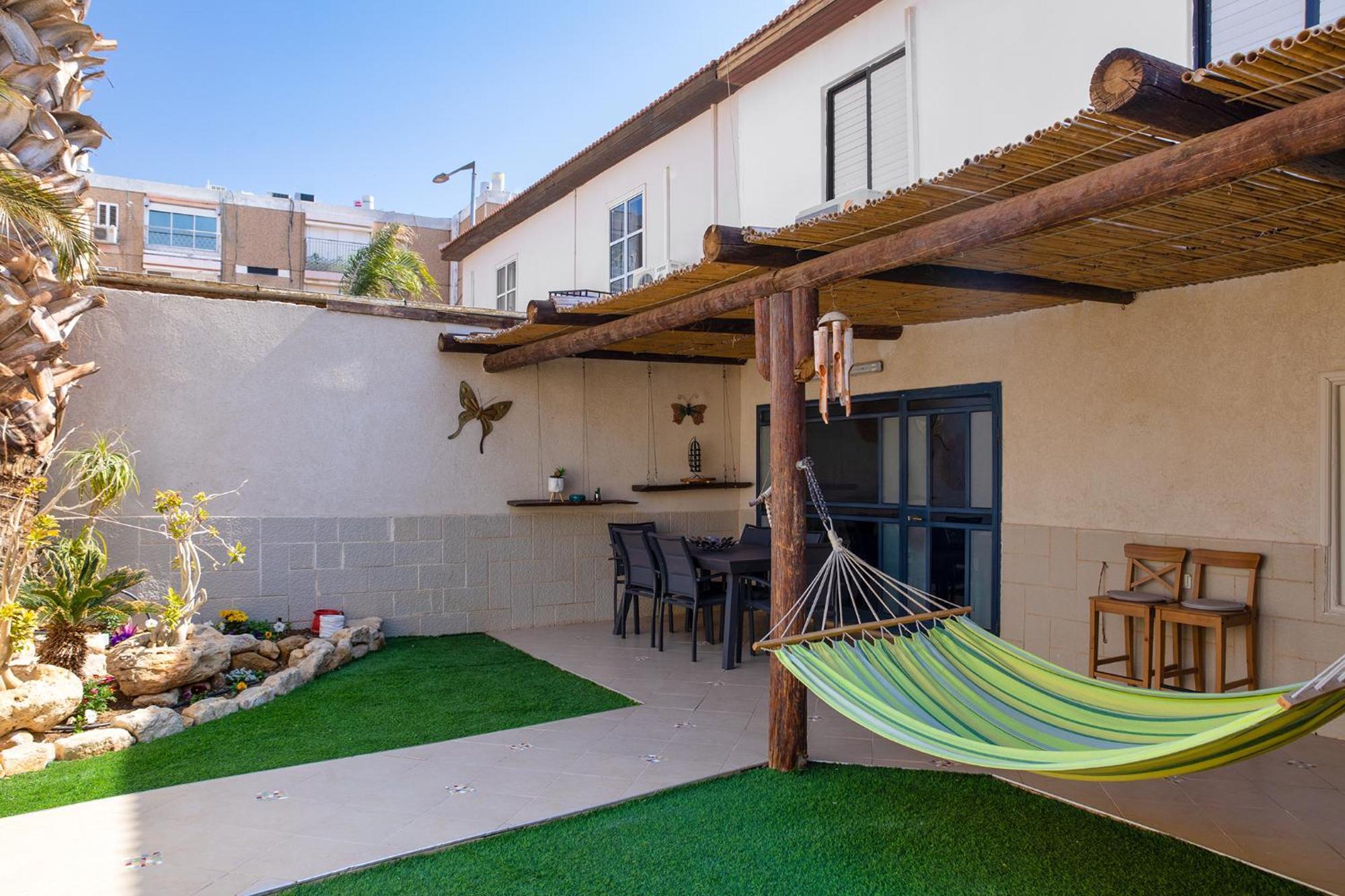 By Eezy- דירה משפחתית מפנקת 3 חדרי שינה - Hanechoshet Ferienhaus Eilat