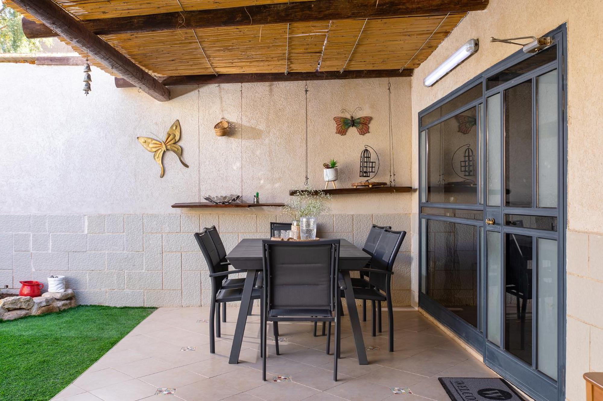 By Eezy- דירה משפחתית מפנקת 3 חדרי שינה - Hanechoshet Ferienhaus